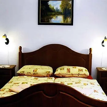 *** Nocleg ze śniadaniem Bed and Breakfast Sarokhaz Panzio Vecsés Węgry