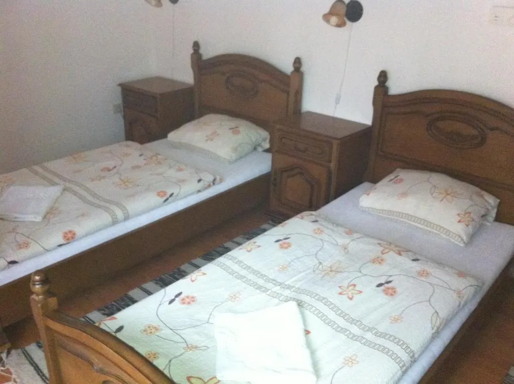 Sarokhaz Panzio Bed and Breakfast Vecsés